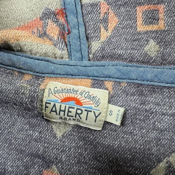 Faherty Mens Southwestern Aztec Print Cotton Henley Hoodie Gray Red Small - Picture 3 of 8